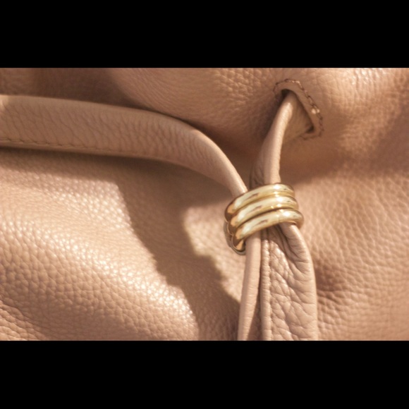 Elliott Lucca Mushroom Bucket Bag - Picture 5 of 5